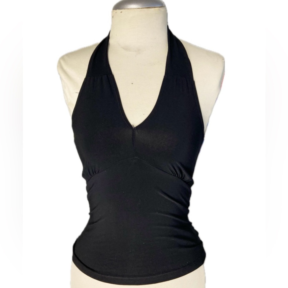 Haut d’été noir taille S
*Siren* Neuf Sans